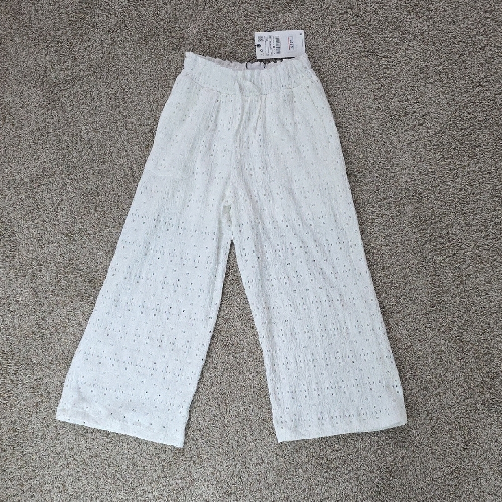 Zara Kids White Eyelet Casual Bottoms